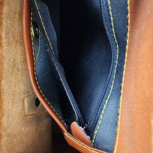 Vintage 90s Rare Dooney & Bourke Tan Doctor Bag All Weather Leather Gold Hardwar - Picture 14 of 16